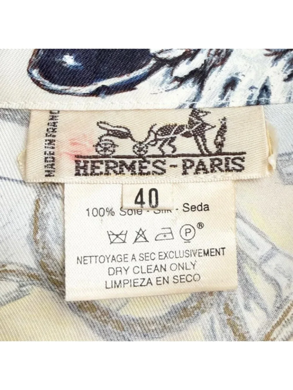 Hermes About Vintage a Propos de Bottes Boots Silk 100% Logo Button Short